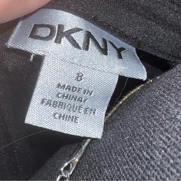 DKNY Grey and Black Beautiful Contemporary Stunning Zipper Back Dress - Picture 5 of 5